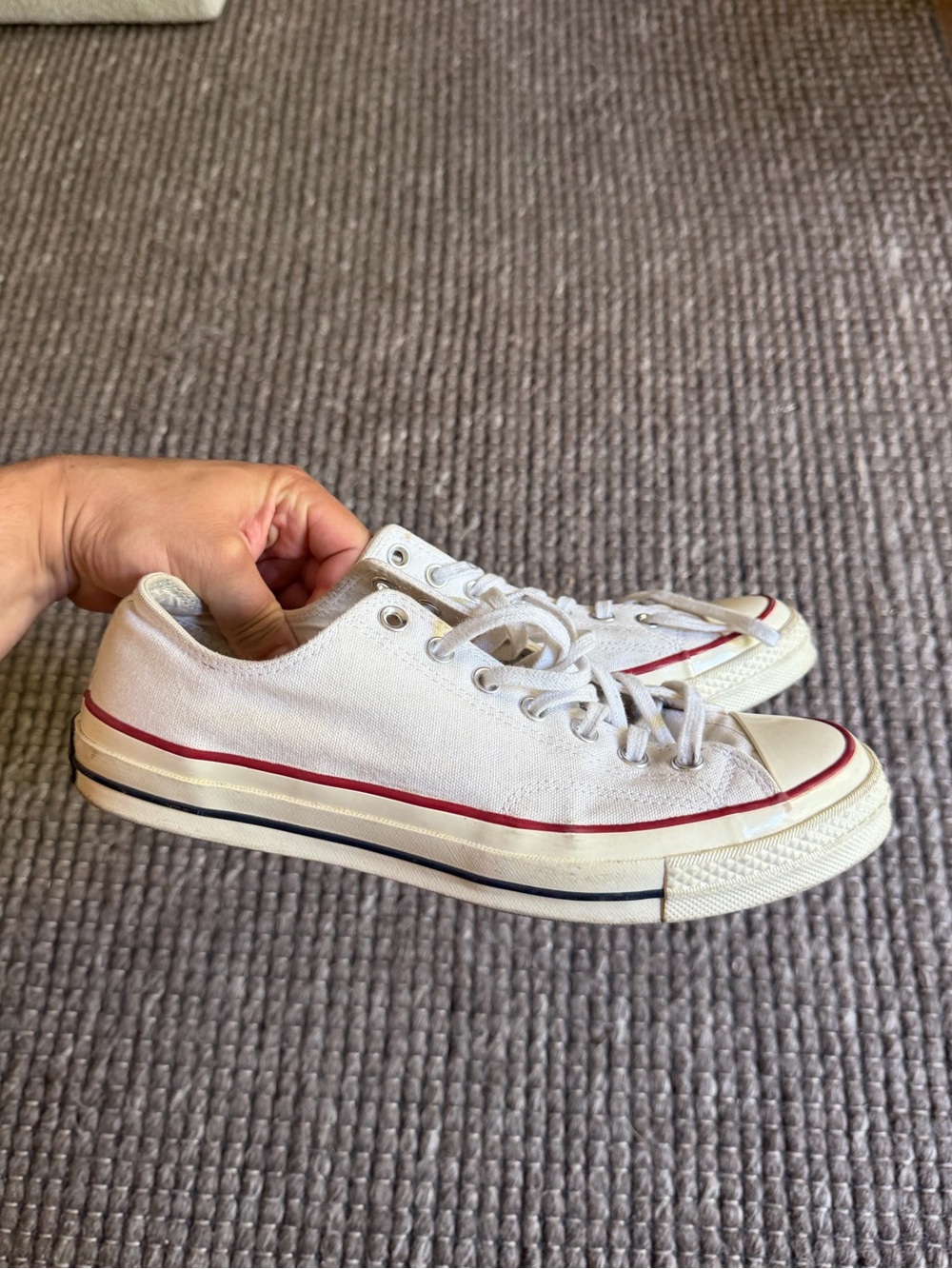 “Chuck Taylor” Converse White Low-Top Canvas Sneakers with Red Accent